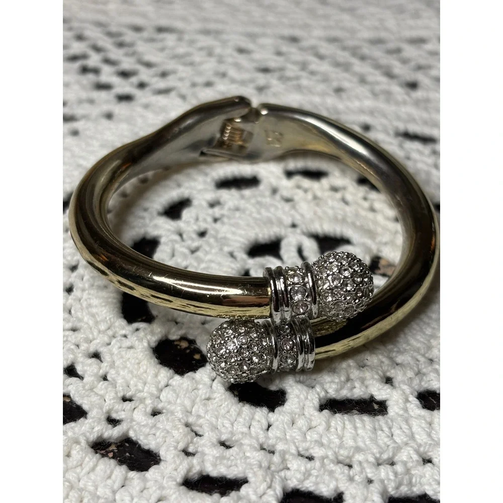 Banana Republic Gold Tone Bypass Hinged Bangle Bracelet Pave Crystal End Caps - Picture 13 of 13